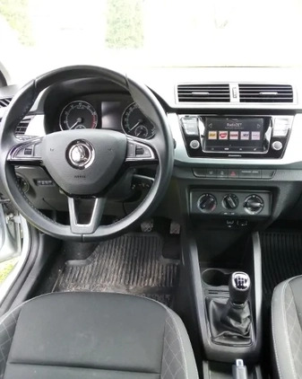 Skoda Fabia cena 40500 przebieg: 69000, rok produkcji 2019 z Pabianice małe 56